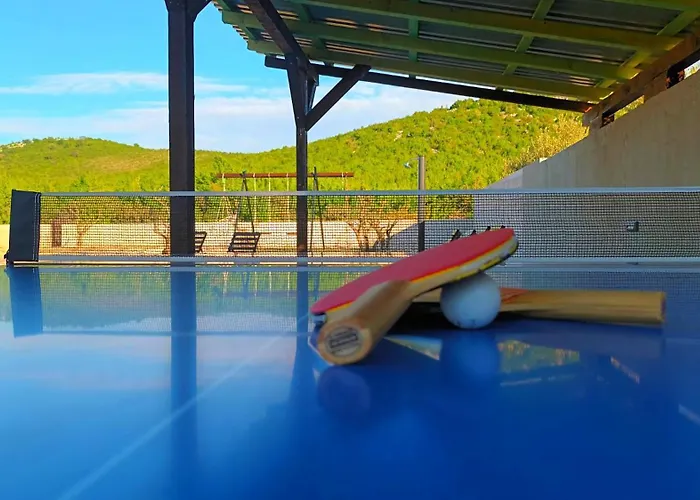 فيلة Grigia Radosinovac