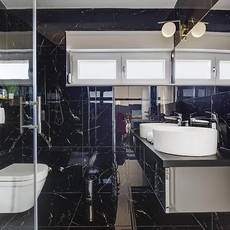 ヴィラ Grigia Radosinovac